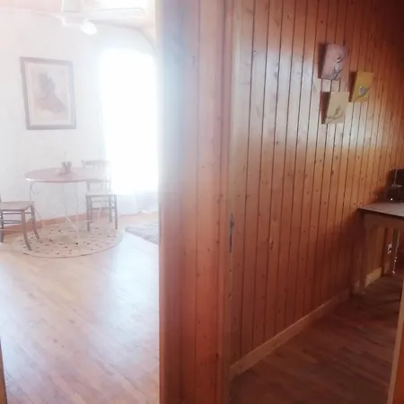 Ambiance Salles-Curan